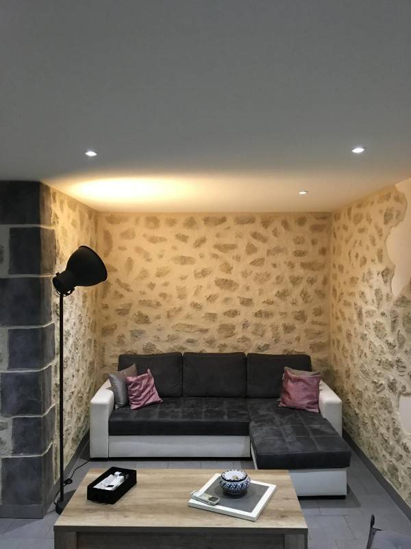 Mur intérieur ton pierre naturelle à Carcès Var