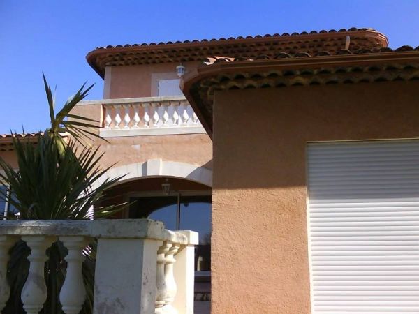 Pose de gouttières pas cher à Hyeres dans le Var